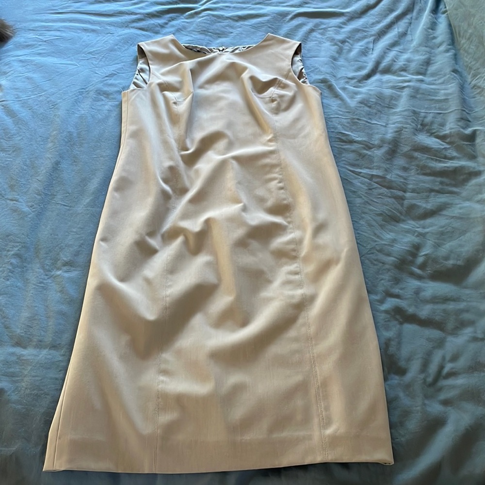 Jones New York Light grey sheath dress